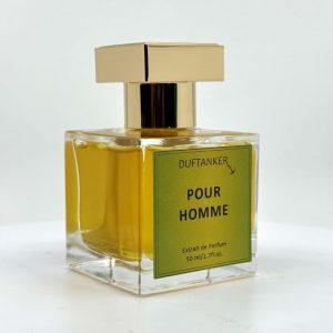 POUR HOMME 50ml auf weißem Hintergrund